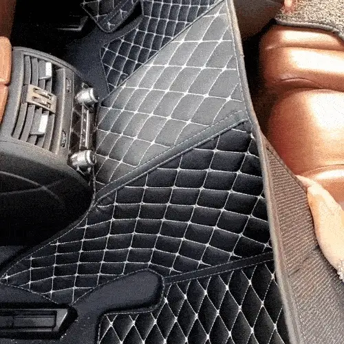 Material premium do tapete veicular